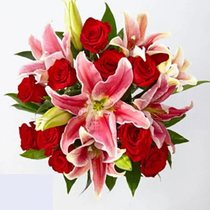 blooming-lilies-and-roses-bunch